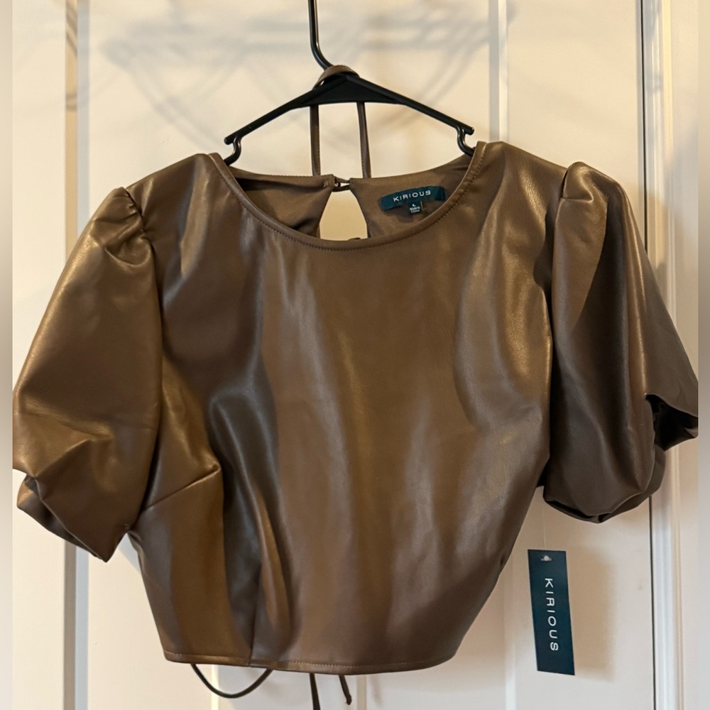 Kirious tie back top